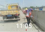 高效完成外环路清理工作，为居民生活保驾护航